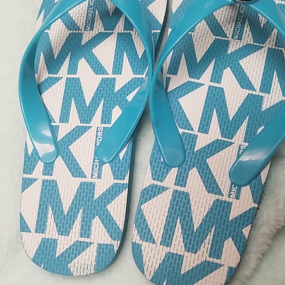 Michael Kors Blue & White Flip Flops - Picture 3 of 5